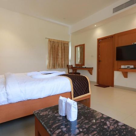 Karūr Hotel Ashok Palace מראה חיצוני תמונה