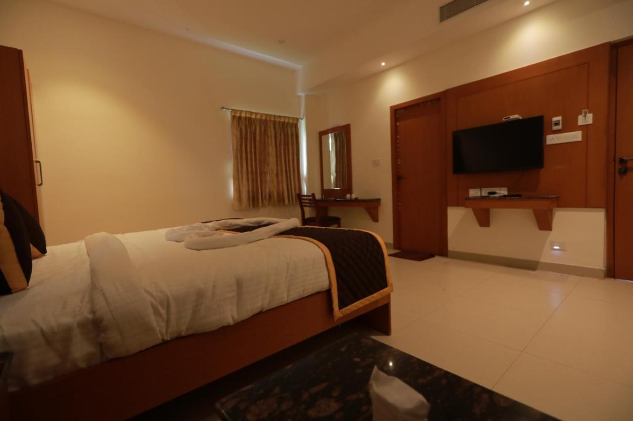 Karūr Hotel Ashok Palace מראה חיצוני תמונה
