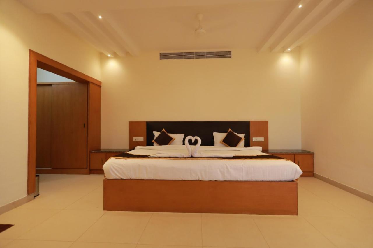 Karūr Hotel Ashok Palace מראה חיצוני תמונה
